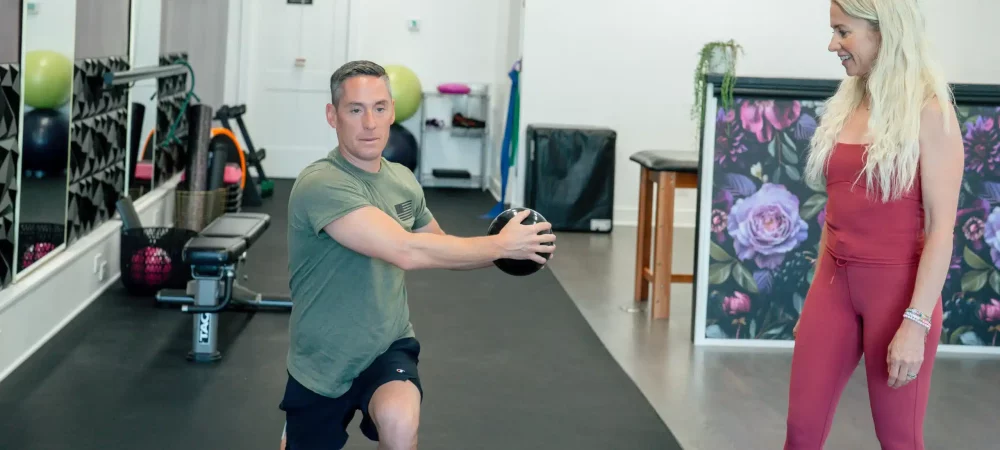 Medicine Ball Lunge Twist